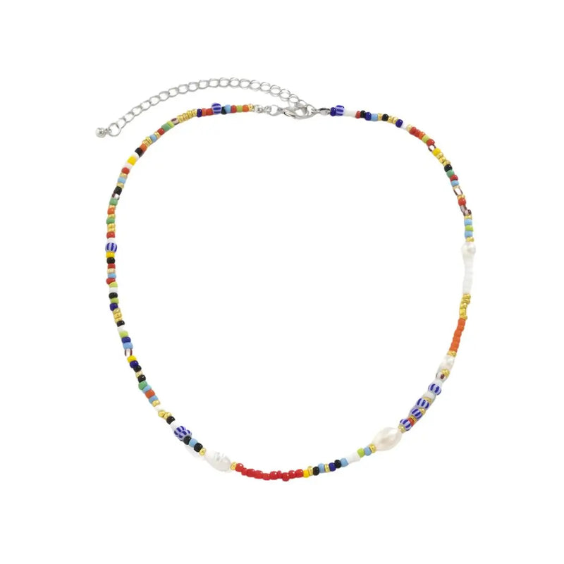 Colar de Micanga Luna Pearl fundo branco