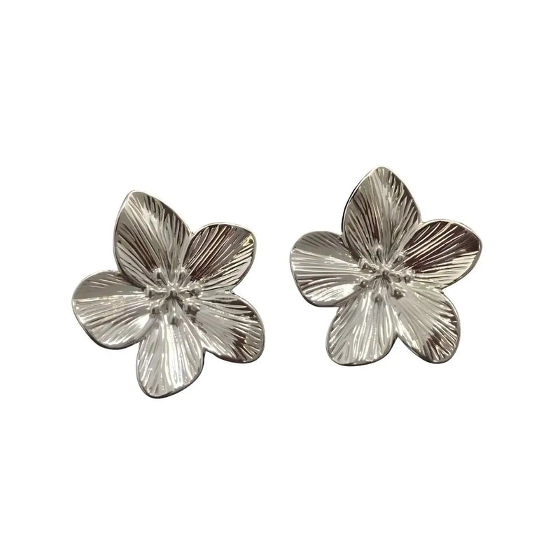 Brinco Aco Inoxidavel Modelo Flor Silver fundo branco
