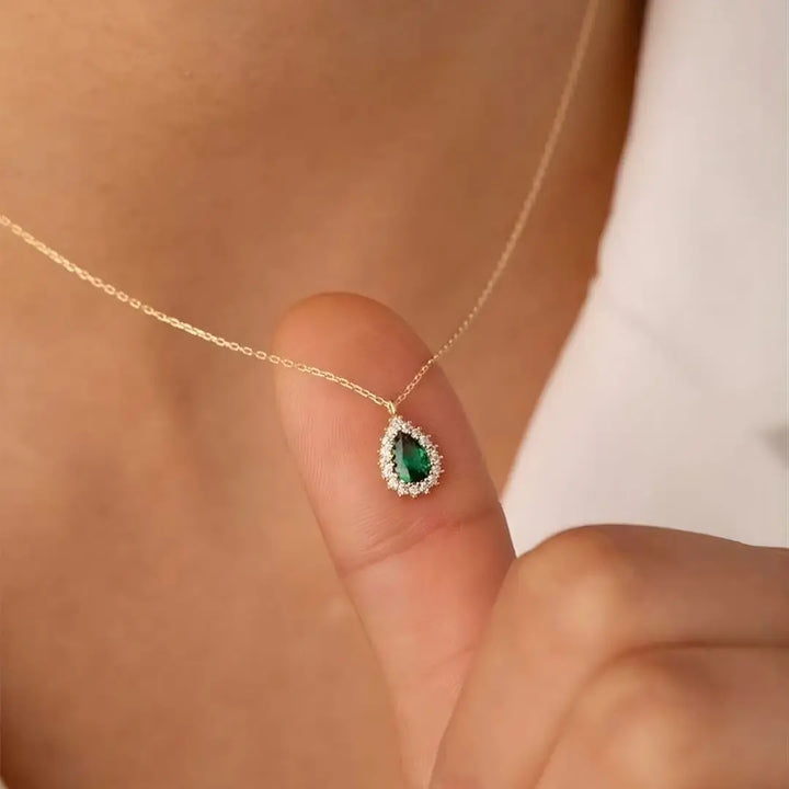 Colar Feminino Dourado